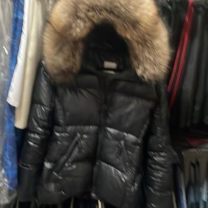 Sam Jacket Women’s Black With Fur Hood